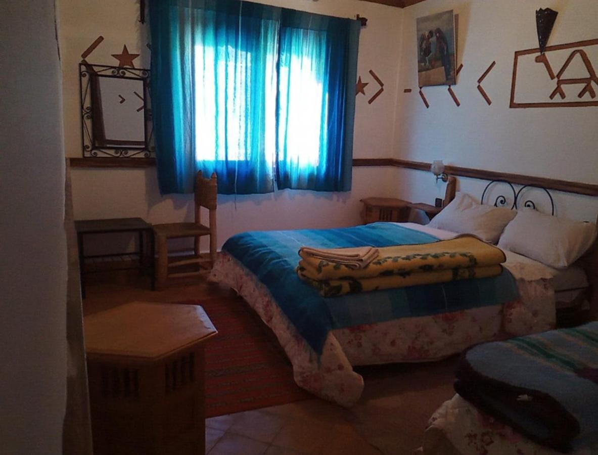 Auberge Des Peupliers Cafe Restaurant Akhendachou n'Ait Ouffi Exteriör bild