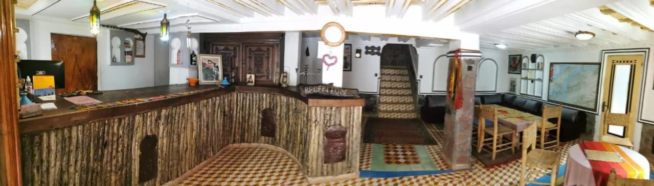 Auberge Des Peupliers Cafe Restaurant Akhendachou n'Ait Ouffi Exteriör bild