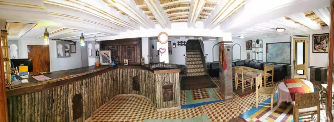 Auberge Des Peupliers Cafe Restaurant Akhendachou n'Ait Ouffi Exteriör bild