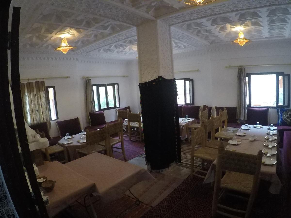 Auberge Des Peupliers Cafe Restaurant Akhendachou n'Ait Ouffi Exteriör bild