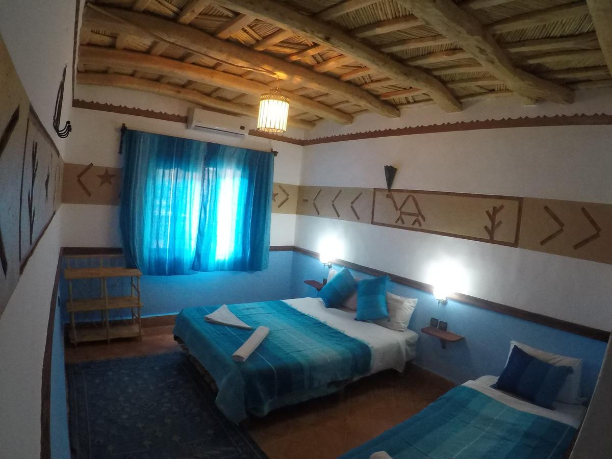 Auberge Des Peupliers Cafe Restaurant Akhendachou n'Ait Ouffi Exteriör bild